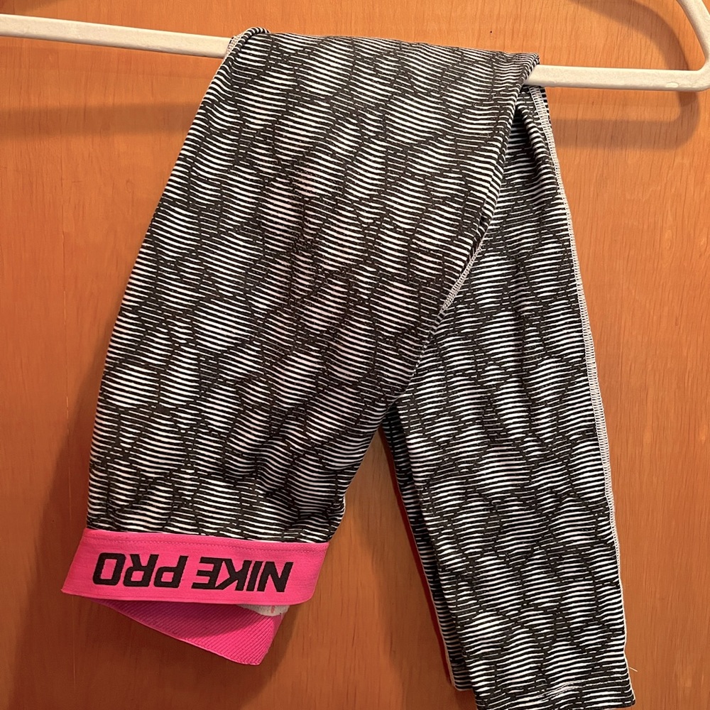 Nike Pro leggings